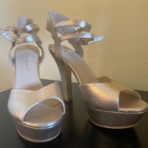 Chámpagne 3” heels
